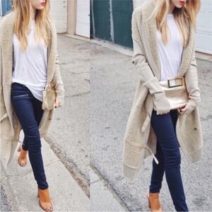 PAIGE Indigo Zip Black Skinny Jean Size 25 Zipper Accents